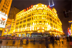 Analysis of Assistance Policies for Poor Students